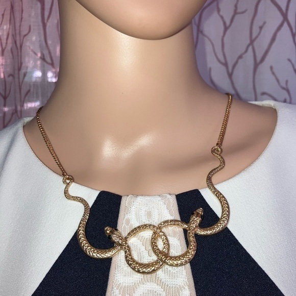 Vintage BUNDLE Rare gold metal Whimsigoth snake wrap necklace & bracelet cuff - Picture 2 of 8